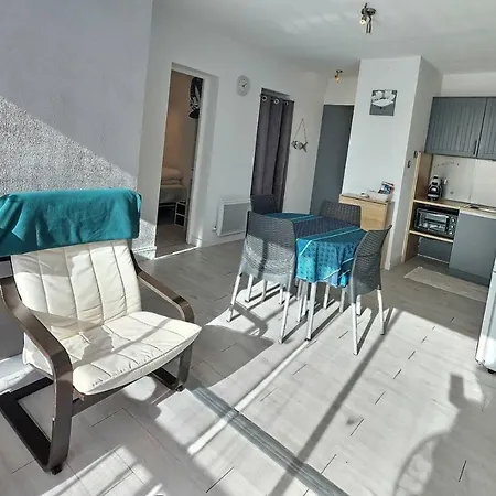 Rich Apartment *